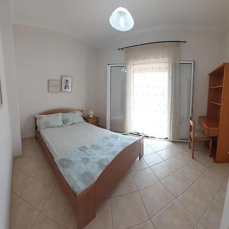 בית נופש Kallistimon House איפסוס