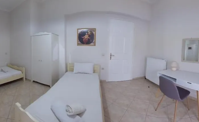 Дом отдыха Kallistimon House *