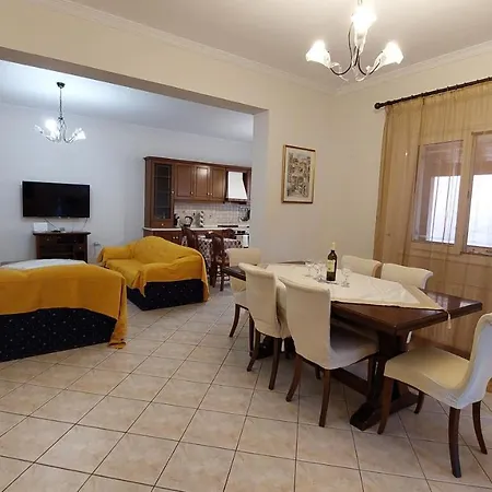 Kallistimon House Prázdninový dům *